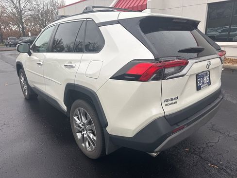 Used 2022 Toyota RAV4 Limited image 5