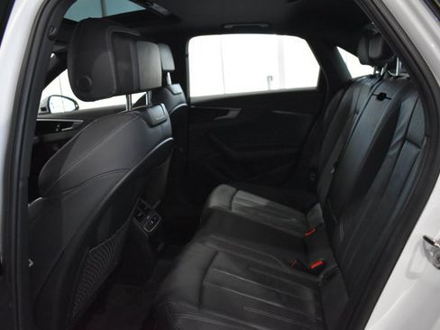 Used 2023 Audi A4 2.0T Premium w/ Convenience Package AWD/4WD image 20