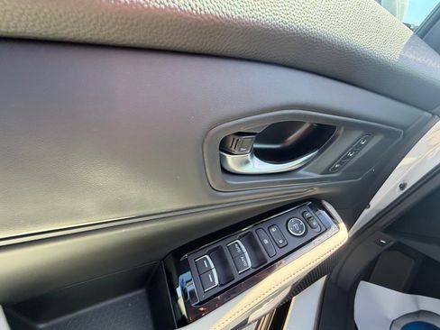 Certified 2025 Honda Accord Touring image 36