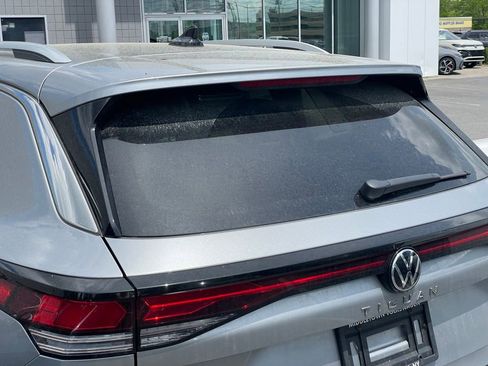 Certified 2025 Volkswagen Tiguan S AWD/4WD image 29