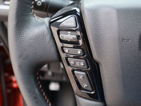 Used 2024 Nissan Frontier Pro-X image 12