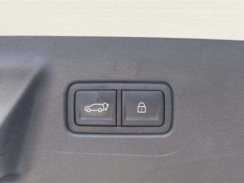 Used 2025 Hyundai Santa Fe XRT image 15