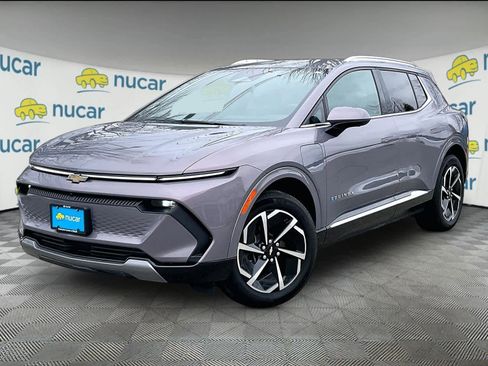 Used 2024 Chevrolet Equinox EV LT image 3