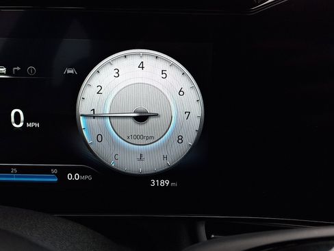 Certified 2024 Hyundai Elantra SEL image 19