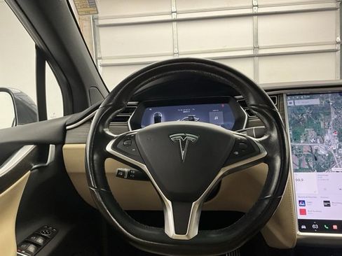 Used 2016 Tesla Model X P100D image 10