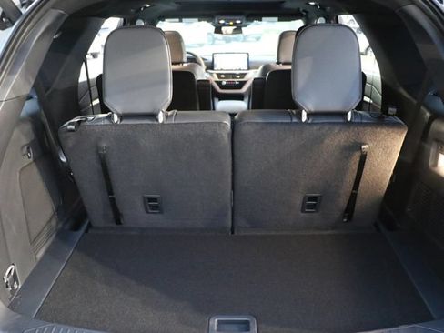 New 2026 Ford Explorer ST-Line w/ ST-Line Street Pack AWD/4WD image 16