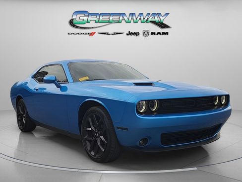 Used 2023 Dodge Challenger SXT w/ Blacktop Package image 1