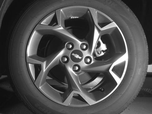 Used 2025 Chevrolet Trax LT w/ LT Convenience Package FWD image 11