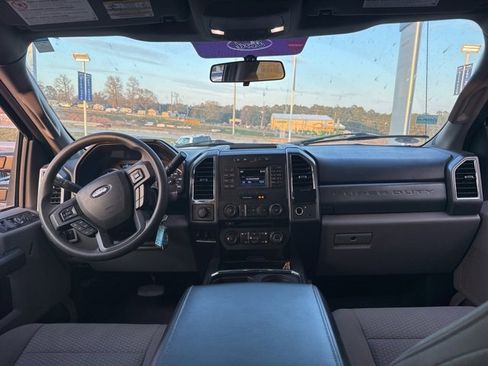 Used 2017 Ford F350 XLT w/ XLT Value Package image 13