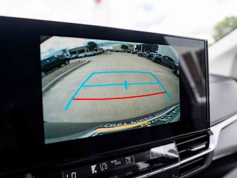 New 2026 Toyota Sienna XLE FWD image 14
