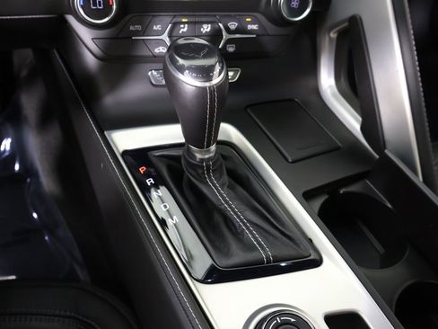 Used 2019 Chevrolet Corvette Stingray Coupe w/ 1LT RWD image 39