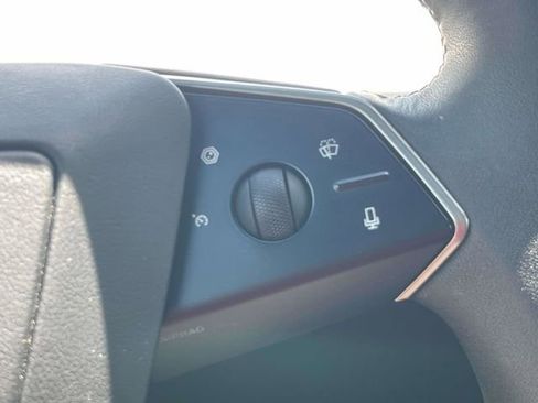 Used 2024 Tesla Cybertruck AWD Crew Cab image 37