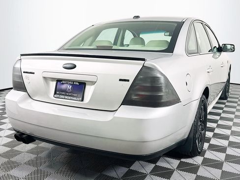 Used 2008 Ford Taurus SEL FWD image 23
