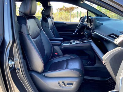 Used 2025 Toyota Sienna XSE image 9