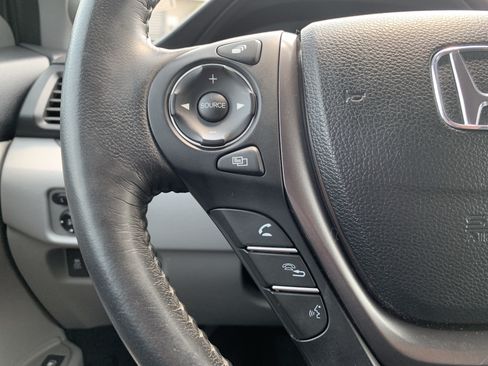 Used 2018 Honda Ridgeline RTL-T image 19