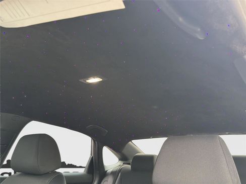 Used 2023 Honda Civic Sport image 11