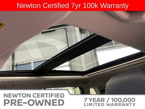 Used 2024 Nissan Rogue SV w/ SV Premium Package FWD image 5