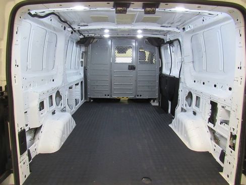 Used 2019 Ford Transit 150 130 Low Roof RWD image 16