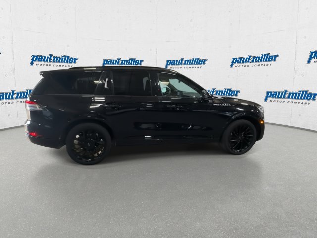 Used 2024 Lincoln Aviator Reserve w/ Jet Package AWD/4WD image 12