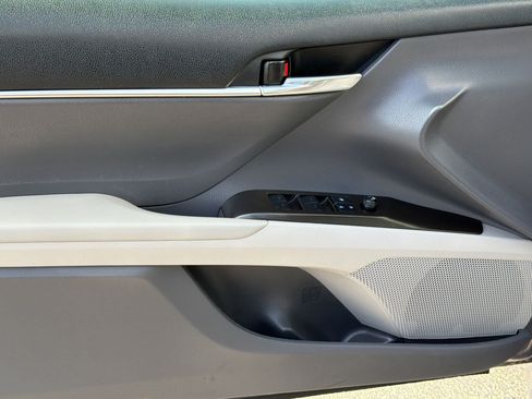 Certified 2021 Toyota Camry LE FWD image 14