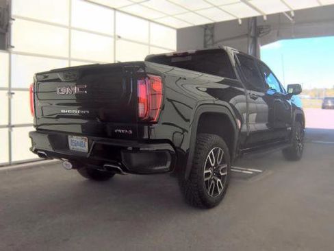 Used 2024 GMC Sierra 1500 AT4 w/ Technology Package AWD/4WD image 2