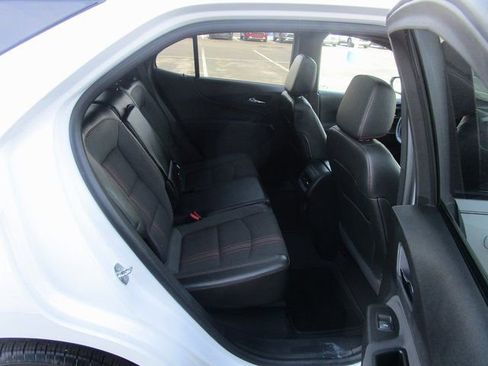 Used 2022 Chevrolet Equinox RS image 25