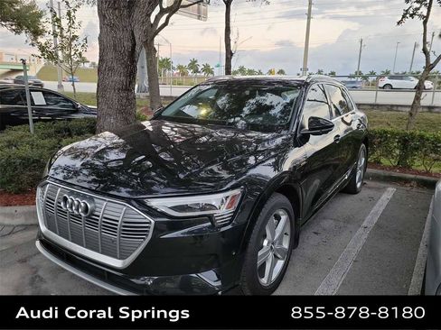 Used 2019 Audi e-tron Premium Plus image 6