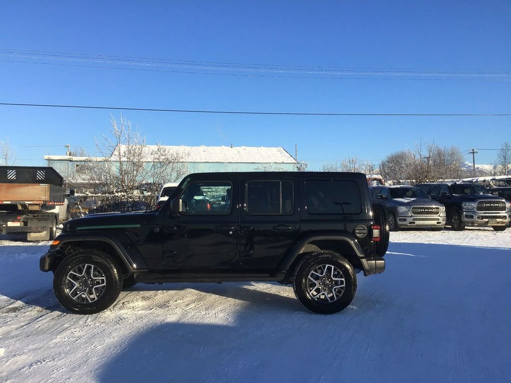 New 2026 Jeep Wrangler Unlimited Sahara AWD/4WD image 1