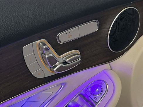 Certified 2022 Mercedes-Benz GLC 300 4MATIC image 17