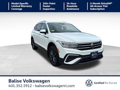 Certified 2024 Volkswagen Tiguan SE w/ Panoramic Sunroof Package AWD/4WD image 1