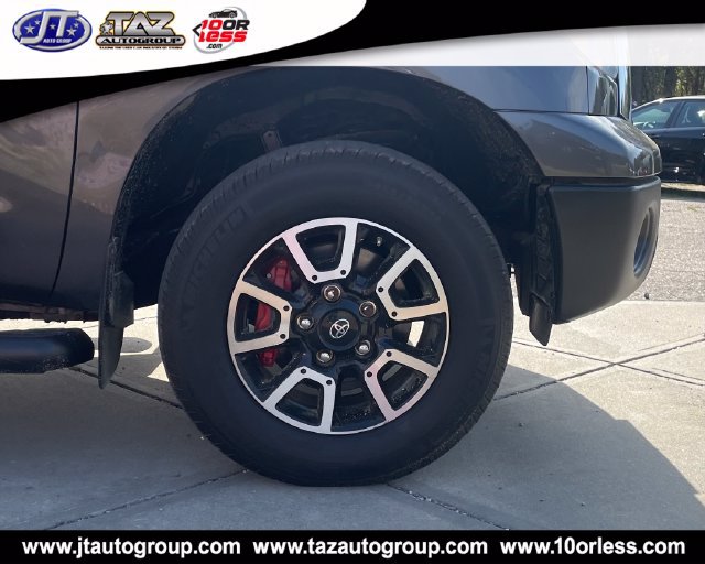 Used 2012 Toyota Tundra 4x4 Double Cab w/ Tow Pkg image 9