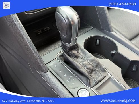 Used 2018 Volkswagen Atlas SE image 19