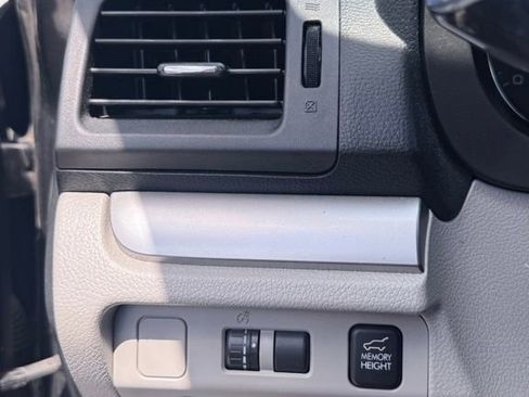 Used 2015 Subaru Forester 2.5i Touring w/ Eyesight & Navigation System AWD/4WD image 4