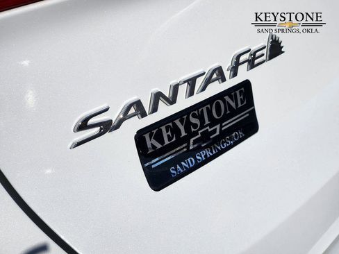 Used 2023 Hyundai Santa Fe SEL w/ Premium Package image 12