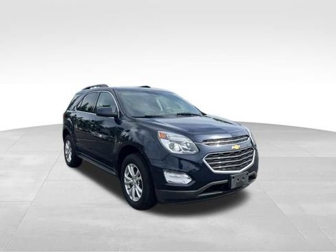 Used 2017 Chevrolet Equinox LT w/ Convenience Package AWD/4WD image 7