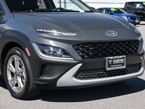 Used 2023 Hyundai Kona SEL AWD/4WD image 9