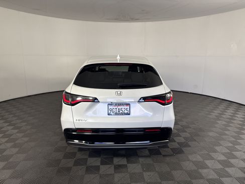 Certified 2024 Honda HR-V EX-L image 5