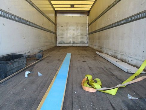 Used 2016 Ford F650 2WD Regular Cab Super Duty image 33