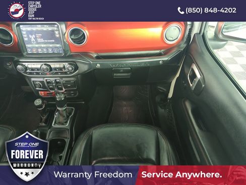 Used 2019 Jeep Wrangler Unlimited Rubicon AWD/4WD image 16