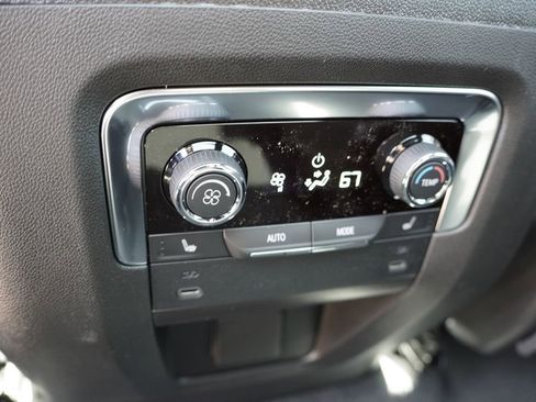 New 2026 Chevrolet Suburban High Country AWD/4WD image 15