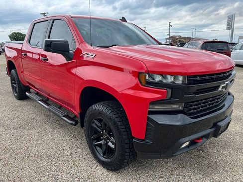 Used 2021 Chevrolet Silverado 1500 LT Trail Boss w/ Bed Protection Package AWD/4WD image 9