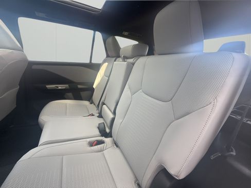 Used 2025 Lexus TX 350 AWD w/ Technology Package image 29