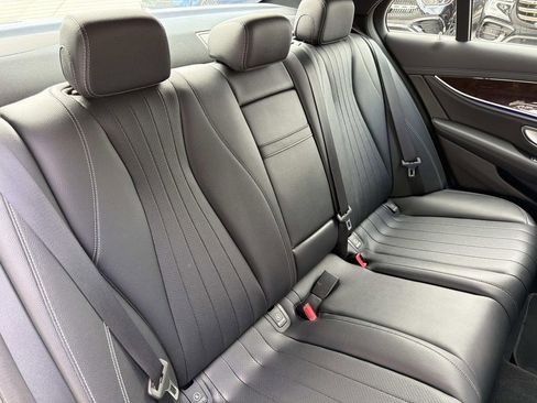 Used 2019 Mercedes-Benz E 300 image 9