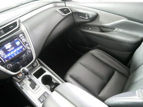 Used 2019 Nissan Murano SL image 11