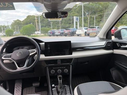 Certified 2025 Volkswagen Taos S AWD/4WD image 18