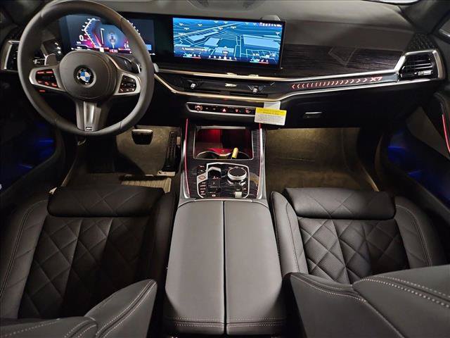 Used 2027 BMW X7 xDrive40i w/ M Sport Package AWD/4WD image 15
