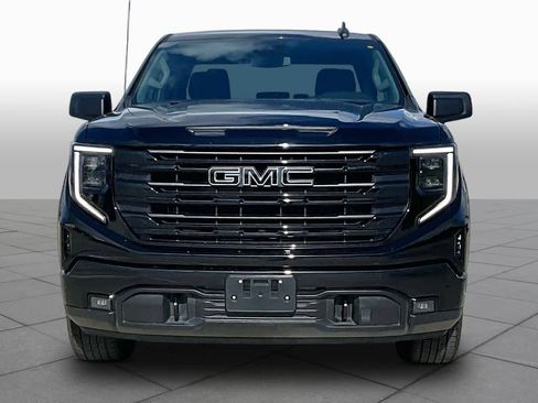 Used 2022 GMC Sierra 1500 Elevation RWD image 3