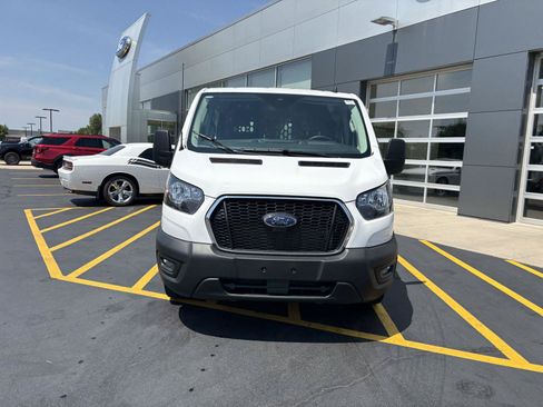 Used 2025 Ford Transit 250 Low Roof w/ Exterior Upgrade Package RWD image 2