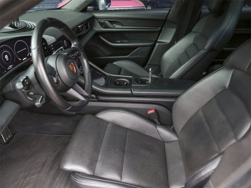 Certified 2020 Porsche Taycan Turbo image 15