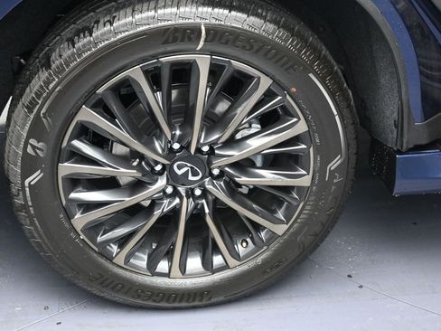 New 2026 INFINITI QX80 Autograph image 5